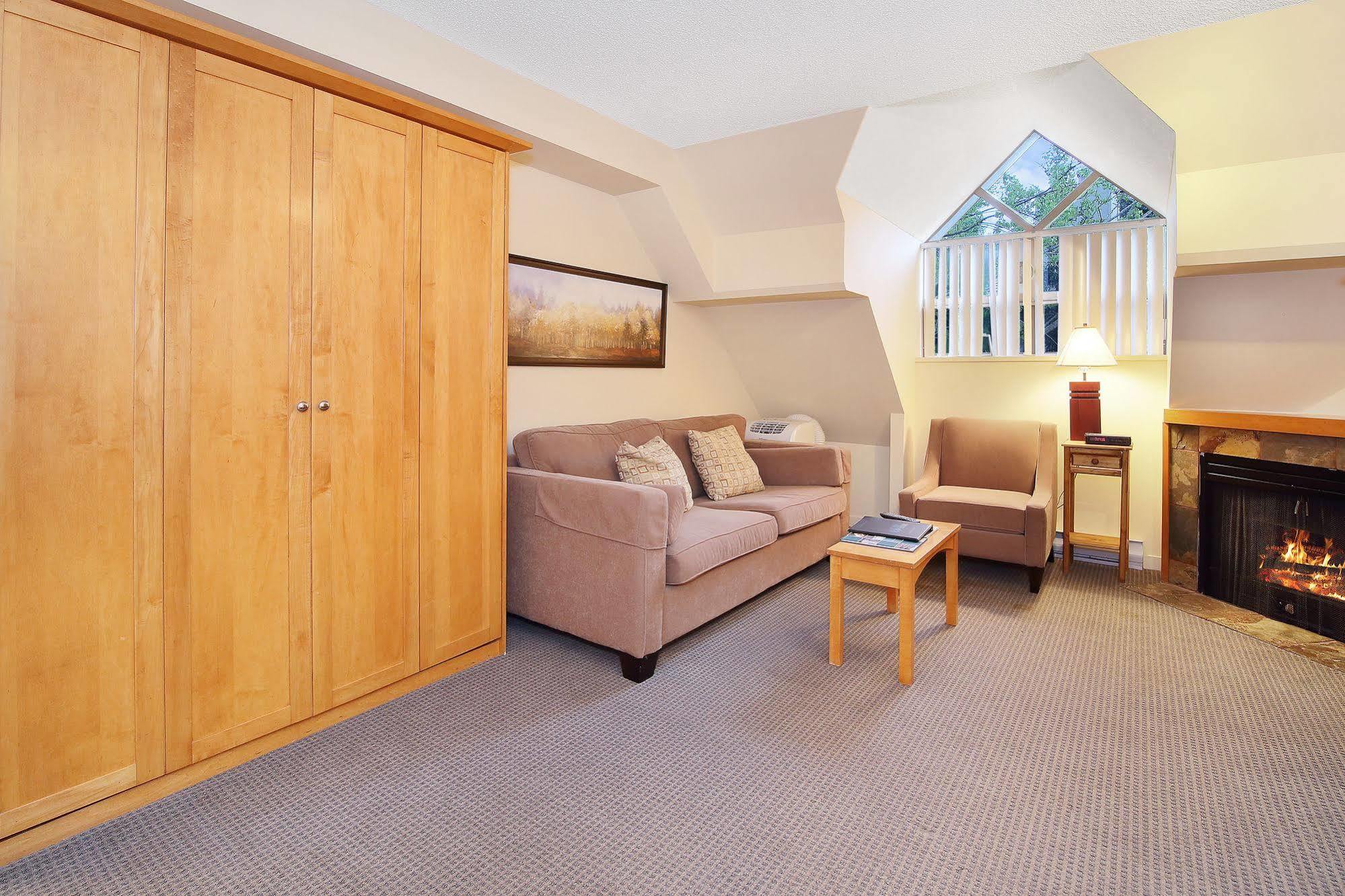 Whistler Village Centre By Elevate Vacations Екстериор снимка